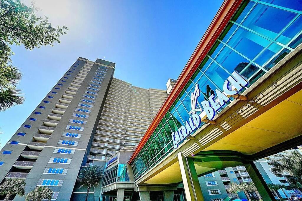 Beautiful Beachfront Paradise! Emerald Beach Resort Panama City Beach Zewnętrze zdjęcie