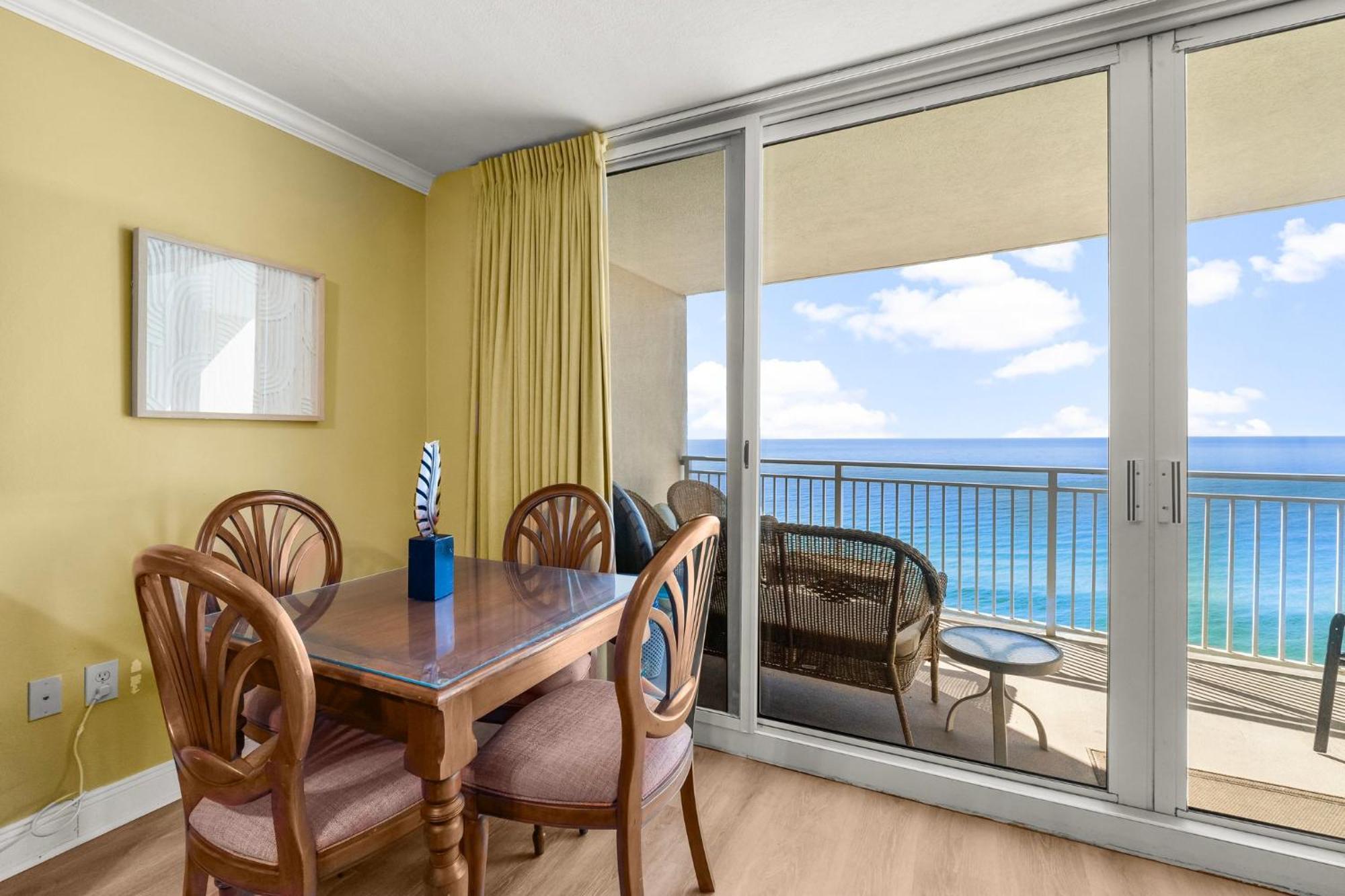 Beautiful Beachfront Paradise! Emerald Beach Resort Panama City Beach Zewnętrze zdjęcie